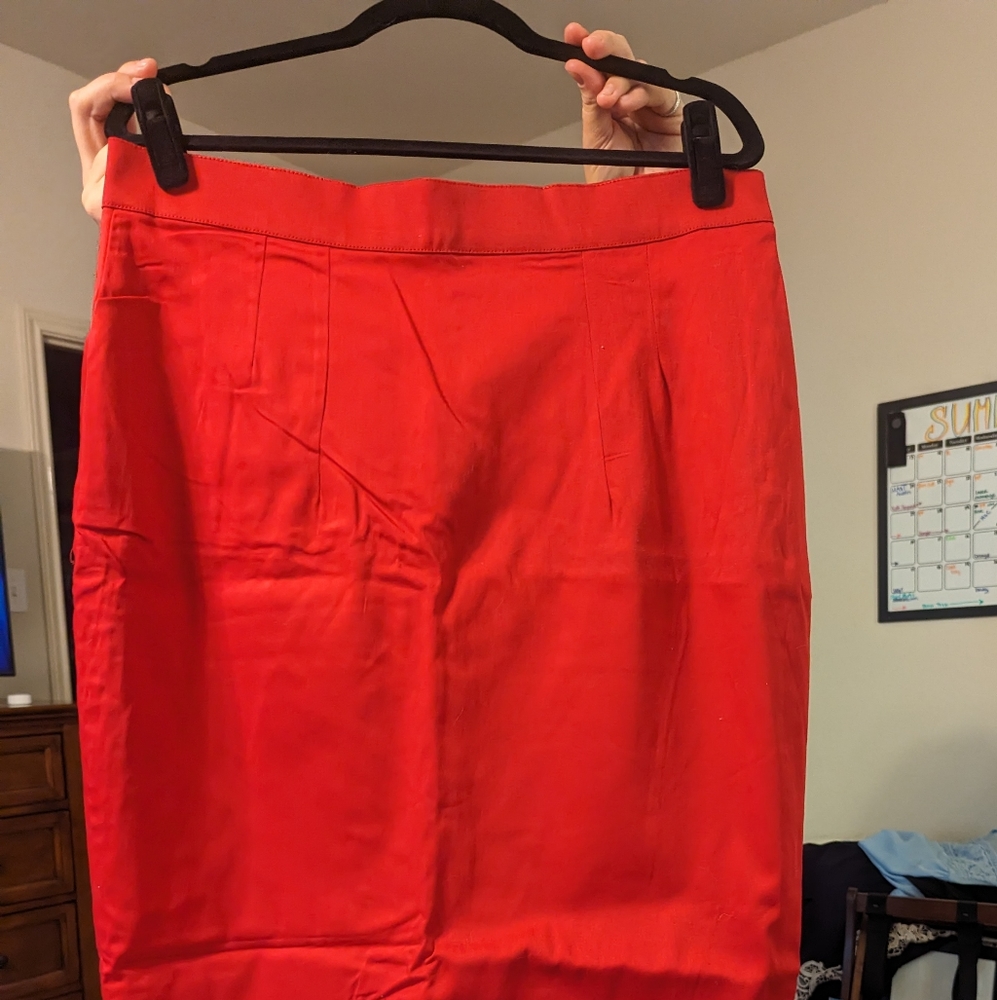 Vixen Pencil Skirt in Red, 2x